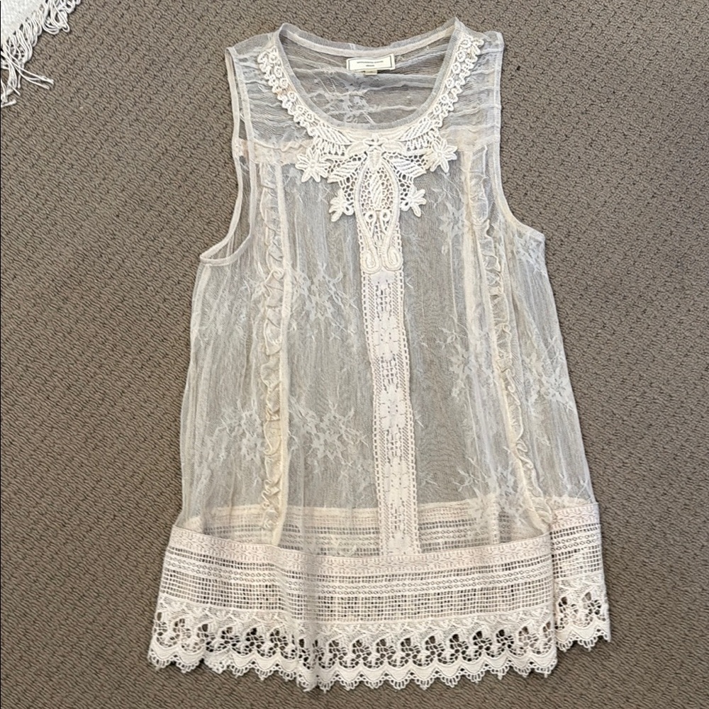 Elegant Lace Hippie Sleeveless Top - Cream
